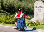 tradition-dorf-tirol