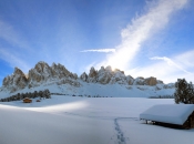 geisler-spitzen-winterpanorama