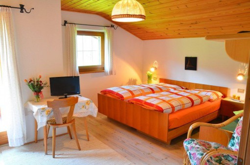 haselrieder-voels-zimmer-ulla 