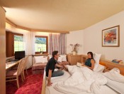 hotel-rosenheim-rodeneck-02