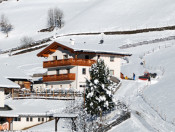 huberhof-mareit-ratschings-winter