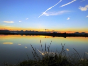 bergsee-antholzer-berge-sonnenaufgang-dolomiten