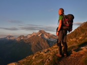 bergsteier-sonnenaufgang-hohe-weisse