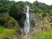 Der beeindruckende Partschinser Wasserfall im Meraner Land mit 97m Höhe