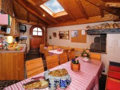 schmalzerhof-eppan-aufenthaltsraum