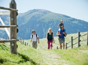 familienwandern-rodenecker-alm