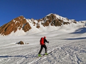 skitourengeher-gsies-richtung-rotlahner