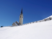 kirche-sarntal-winter