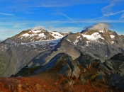 panoramasicht-rotbachlspitze-zillertaler-alpen