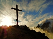 sonnenaufgang-rotbachlspitze-zillertaler-alpen